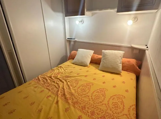 A La Semaine Ou Au Jour / Location Meuble 30m² * La Ciotat